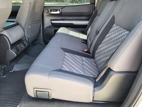 Used 2018 Toyota Tundra SR5 RWD image 10