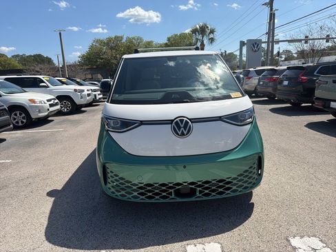 Used 2025 Volkswagen ID. Buzz 1st Edition image 14