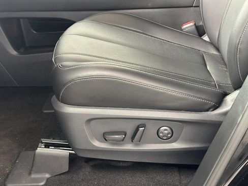 Certified 2025 INFINITI QX60 Luxe w/ Lighting Package (N94) image 18