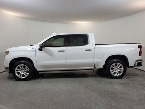 Used 2022 Chevrolet Silverado 1500 LTZ w/ LTZ Premium Package image 4