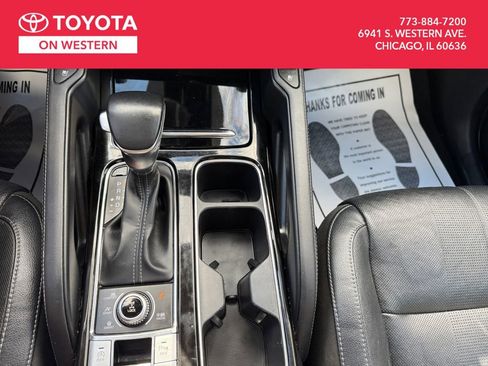 Used 2022 Kia Telluride EX w/ EX Premium Package image 23