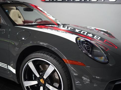 Used 2021 Porsche 911 Targa 4S Heritage Design AWD/4WD image 35