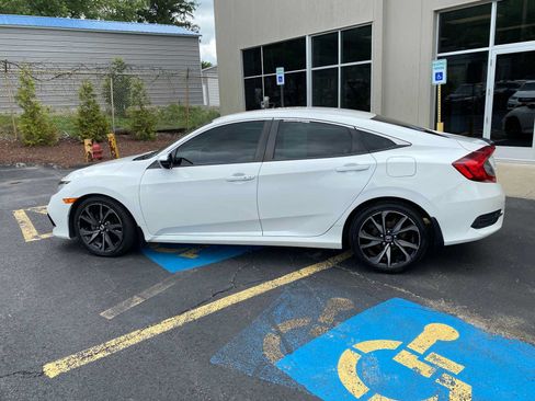 Used 2019 Honda Civic Sport image 13