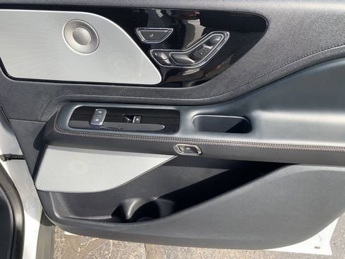 Used 2025 Lincoln Aviator Reserve w/ Luxury Package AWD/4WD image 33