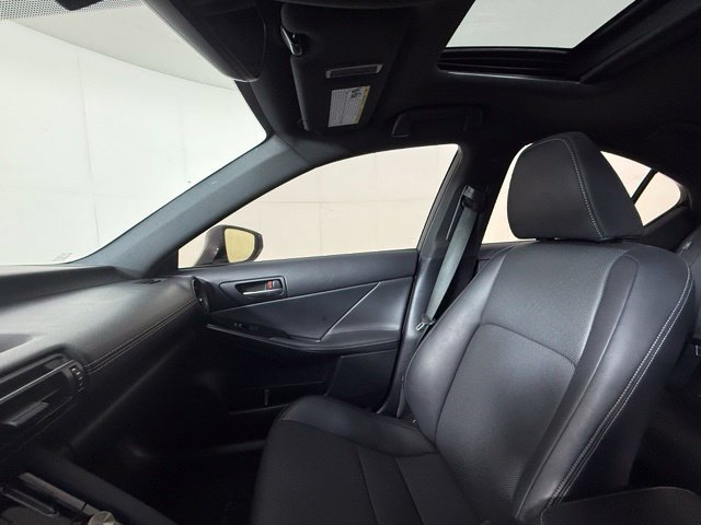 Used 2023 Lexus IS 300 w/ Comfort Package RWD image 17
