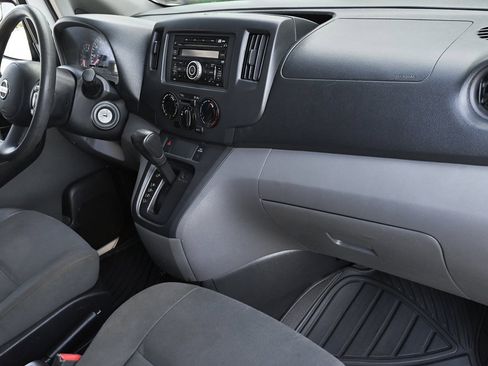 Used 2017 Nissan NV200 S image 19
