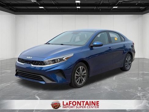 Certified 2023 Kia Forte LXS w/ LXS Technology Package FWD image 1