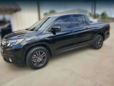 Used 2018 Honda Ridgeline Sport image 5