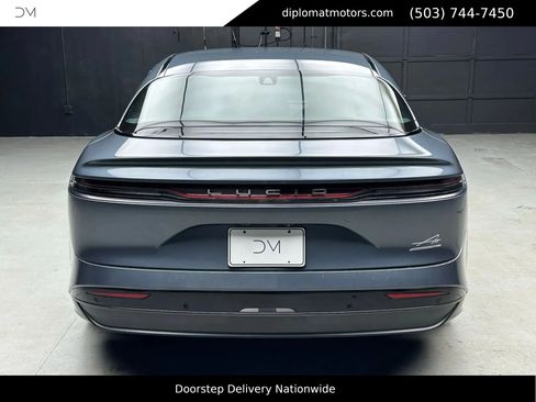 Used 2024 Lucid Air Touring image 5