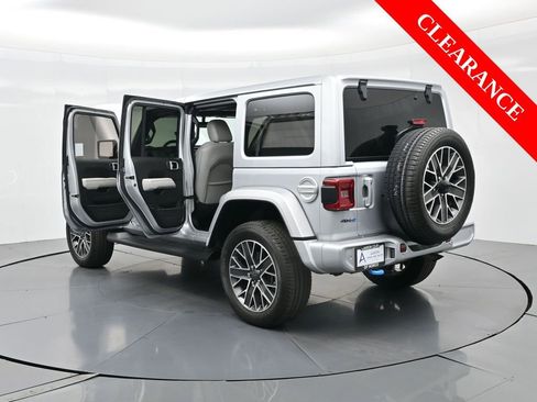 Used 2022 Jeep Wrangler Unlimited Sahara image 47