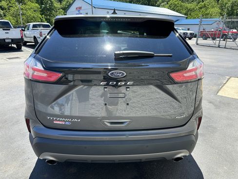 Used 2021 Ford Edge Titanium w/ Equipment Group 301A AWD/4WD image 6
