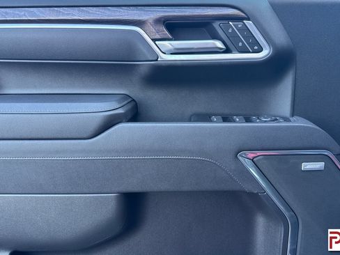 Certified 2025 Chevrolet Silverado 1500 LTZ AWD/4WD image 12
