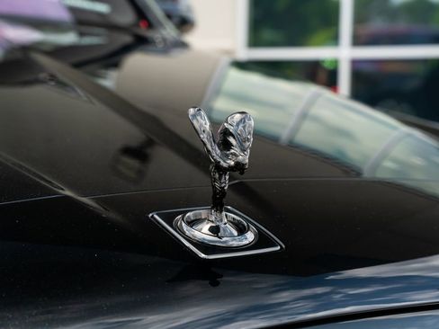 Used 2022 Rolls-Royce Cullinan Black Badge AWD/4WD image 8