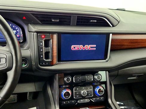 Used 2023 GMC Yukon Denali Ultimate w/ LPO, Floor Liner Package image 18