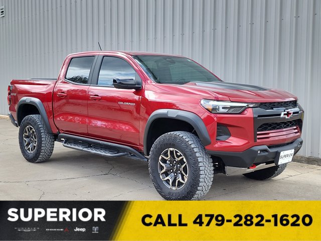 Used 2024 Chevrolet Colorado ZR2 w/ Technology Package AWD/4WD image 1