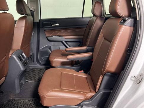 Used 2022 Volkswagen Atlas SE image 16