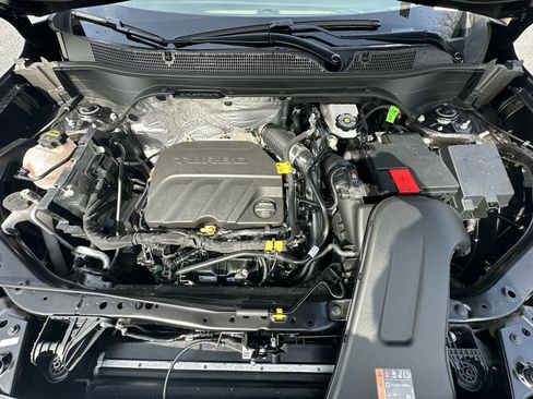 Certified 2026 Chevrolet Trax RS w/ Sunroof Package image 33