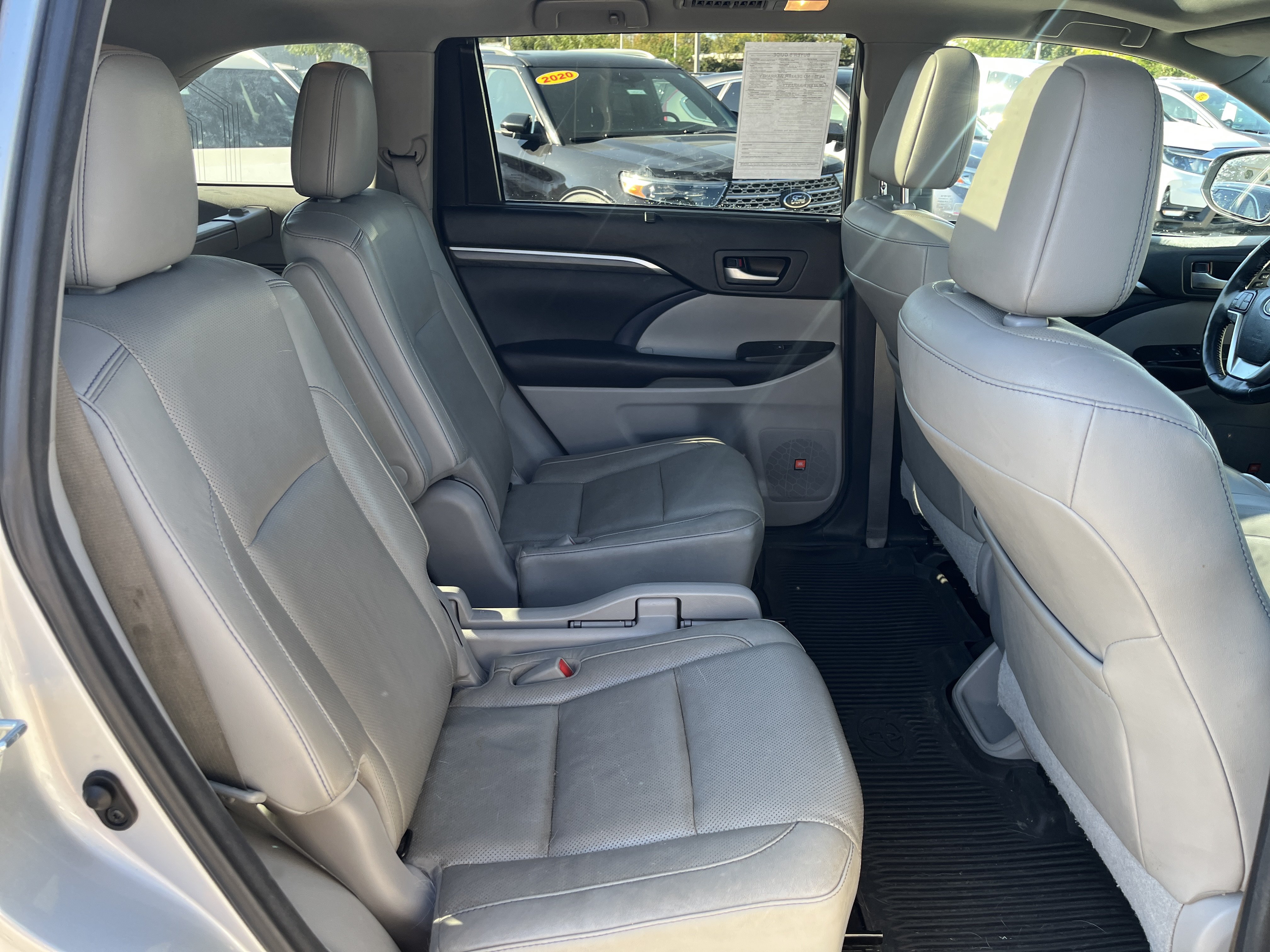 Used 2017 Toyota Highlander Limited Platinum AWD/4WD image 17
