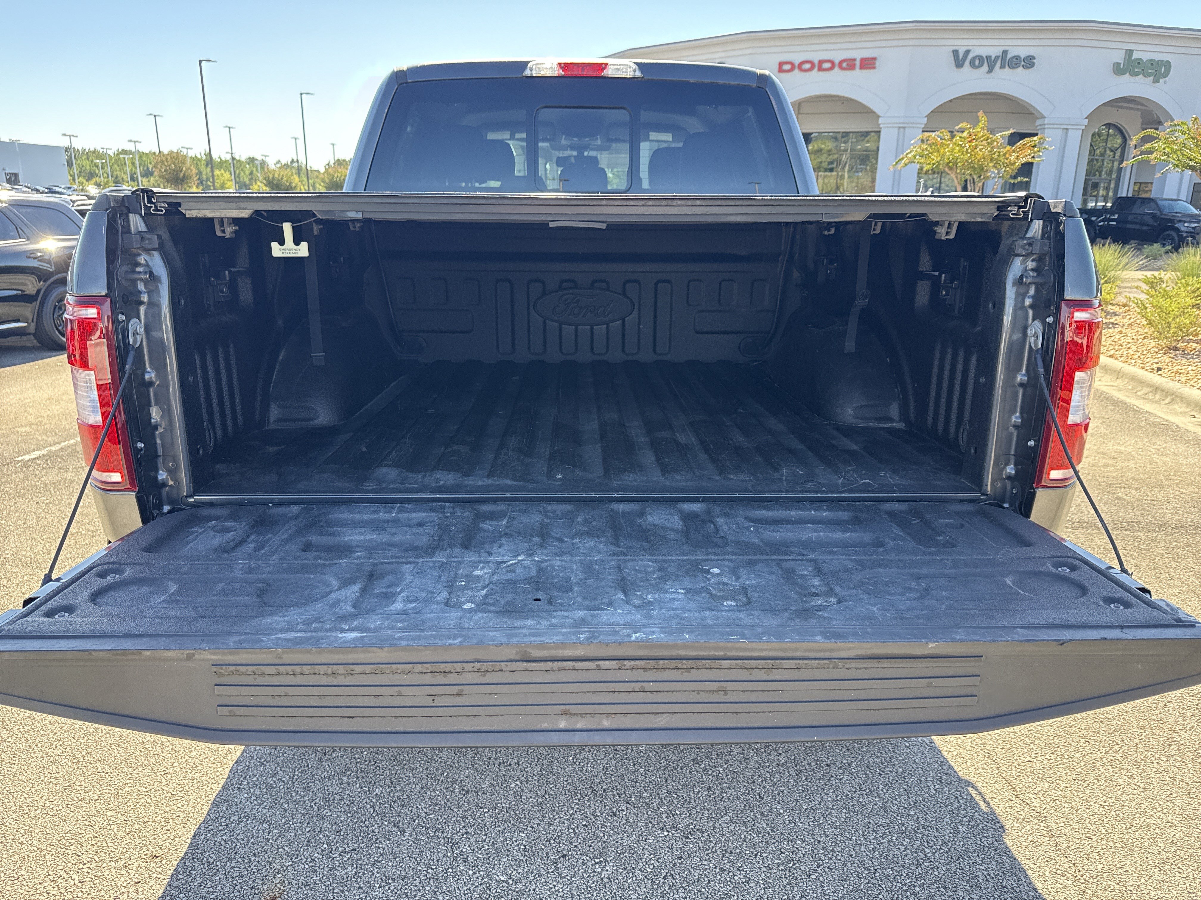 Used 2020 Ford F150 XLT w/ Equipment Group 302A Luxury AWD/4WD image 18