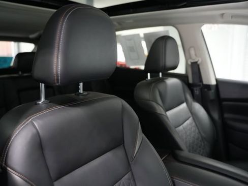 Used 2022 Nissan Murano Platinum w/ Cargo Package image 21