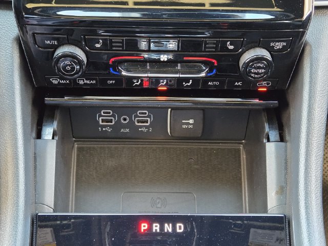 Used 2024 Jeep Grand Cherokee L Altitude AWD/4WD image 19