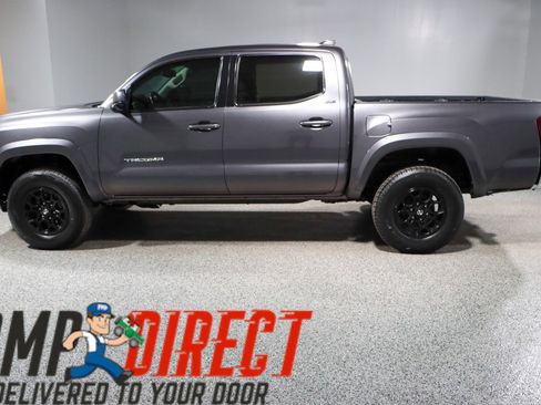 Used 2021 Toyota Tacoma SR5 image 10