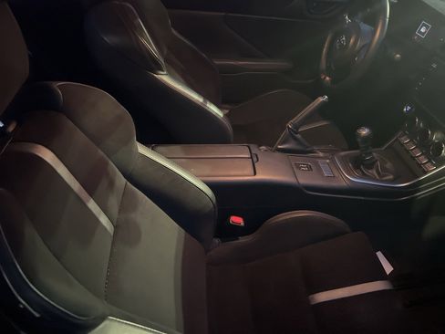 Used 2023 Toyota GR86 Premium image 12