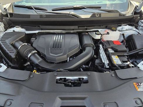 New 2026 Chevrolet Traverse High Country w/ LPO, Floor Liner Package FWD image 17