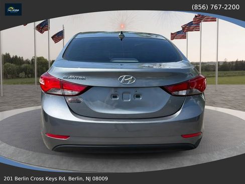 Used 2016 Hyundai Elantra SE FWD image 4