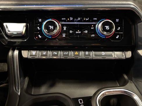 Used 2024 GMC Sierra 2500 Denali Ultimate AWD/4WD image 22