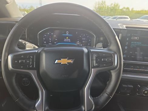Certified 2025 Chevrolet Silverado 1500 LTZ w/ Technology Package AWD/4WD image 11