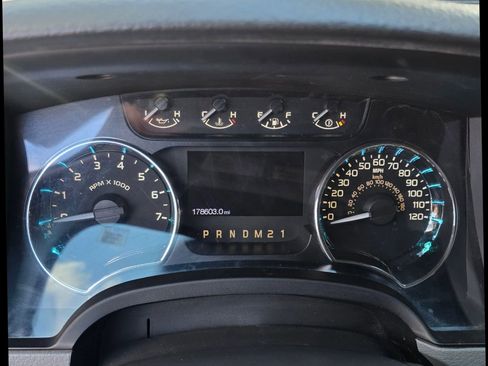 Used 2012 Ford F150 XLT w/ XLT Chrome Pkg image 6