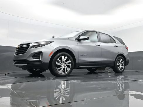 Used 2023 Chevrolet Equinox LT AWD/4WD image 33