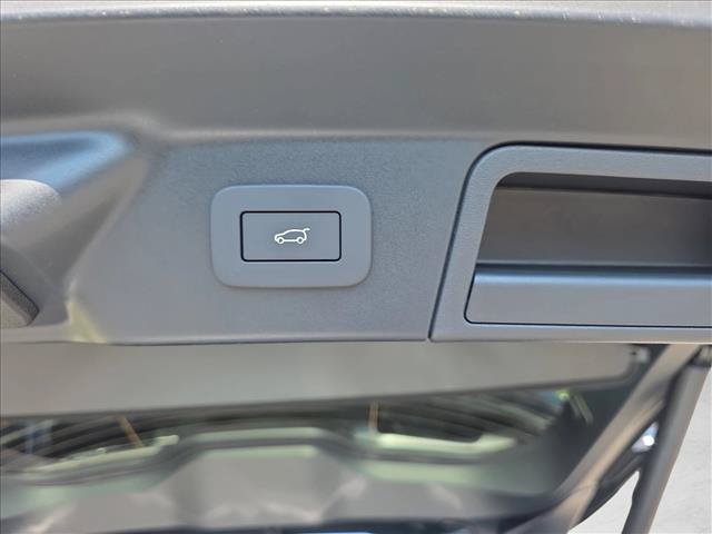 New 2026 Land Rover Range Rover Velar S AWD/4WD image 12