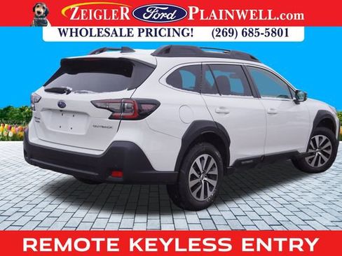 Used 2024 Subaru Outback Premium image 5