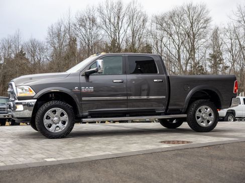 Used 2016 RAM 2500 Laramie image 4
