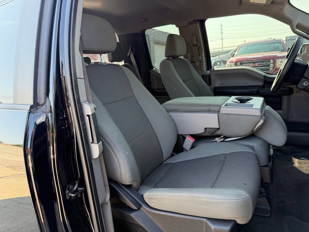Used 2017 Ford F150 XL w/ Equipment Group 101A Mid AWD/4WD image 32