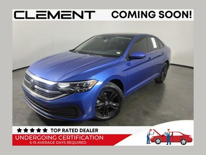 Used 2023 Volkswagen Jetta SE w/ Panoramic Sunroof Package
