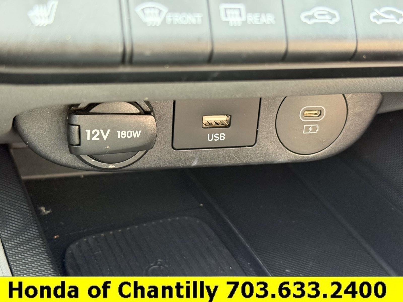 Used 2024 Hyundai Elantra SEL w/ Convenience Package FWD image 27