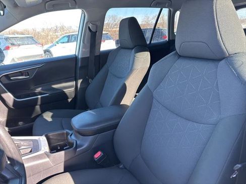 Certified 2025 Toyota RAV4 XLE image 4