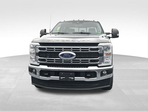 New 2025 Ford F250 XLT w/ 360-Degree Camera Package image 3