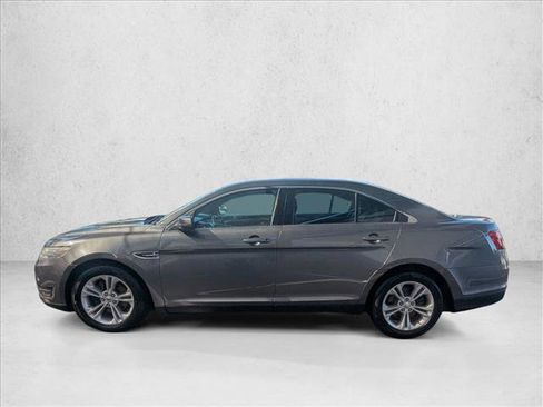 Used 2013 Ford Taurus SEL image 9