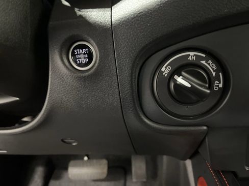 Used 2023 Nissan Frontier PRO-4X w/ Pro Convenience Package image 24