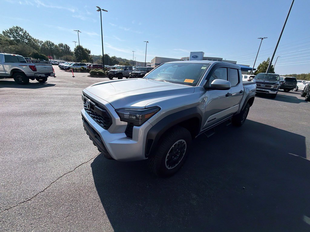 Used 2025 Toyota Tacoma TRD Off-Road AWD/4WD image 22
