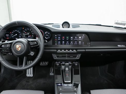 Certified 2023 Porsche 911 50th Anniversary Edition image 13