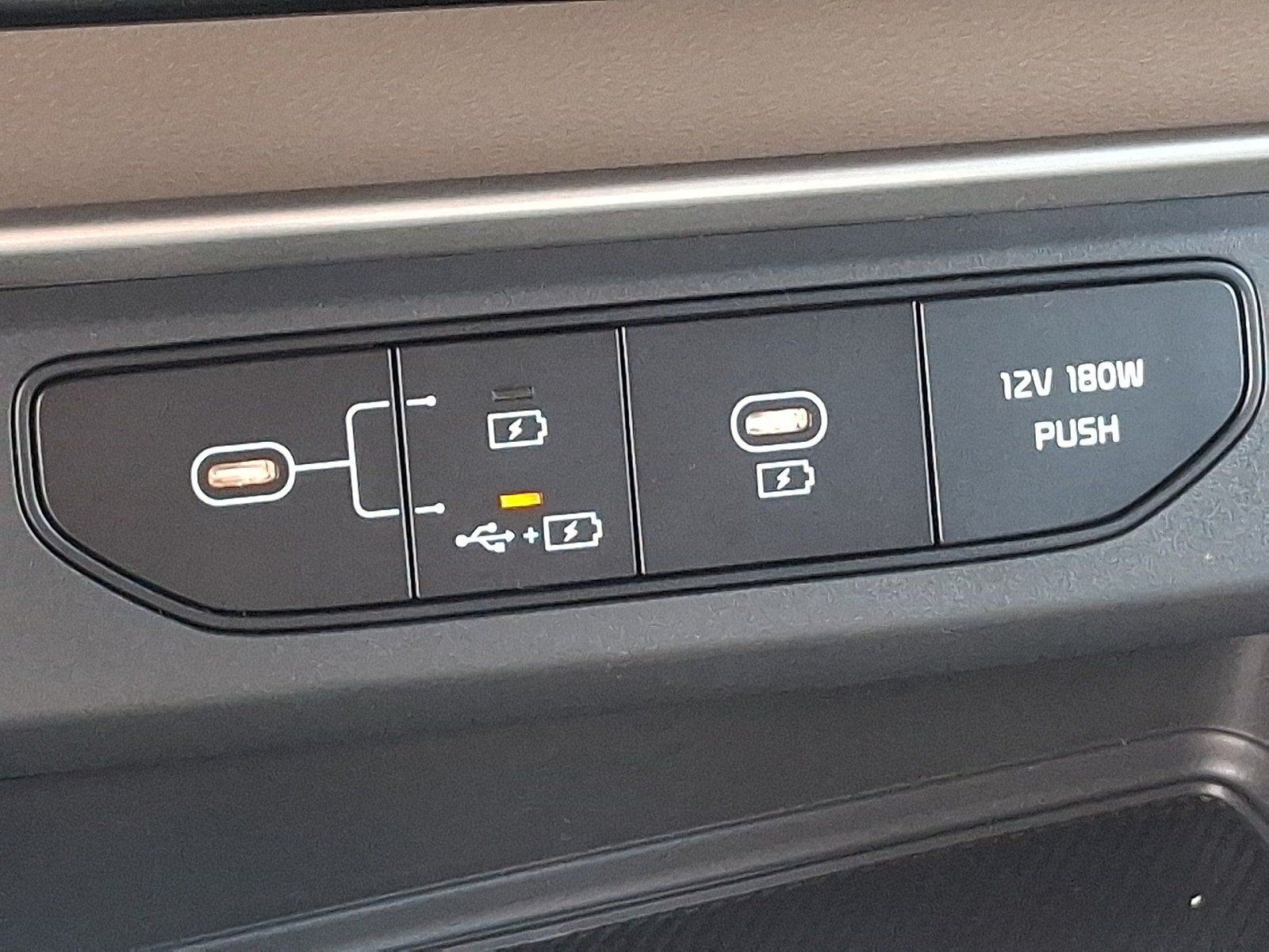 New 2027 Kia Carnival LX FWD image 17