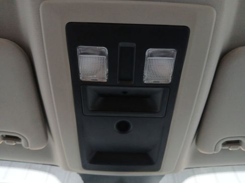 Used 2017 RAM 1500 Express image 6