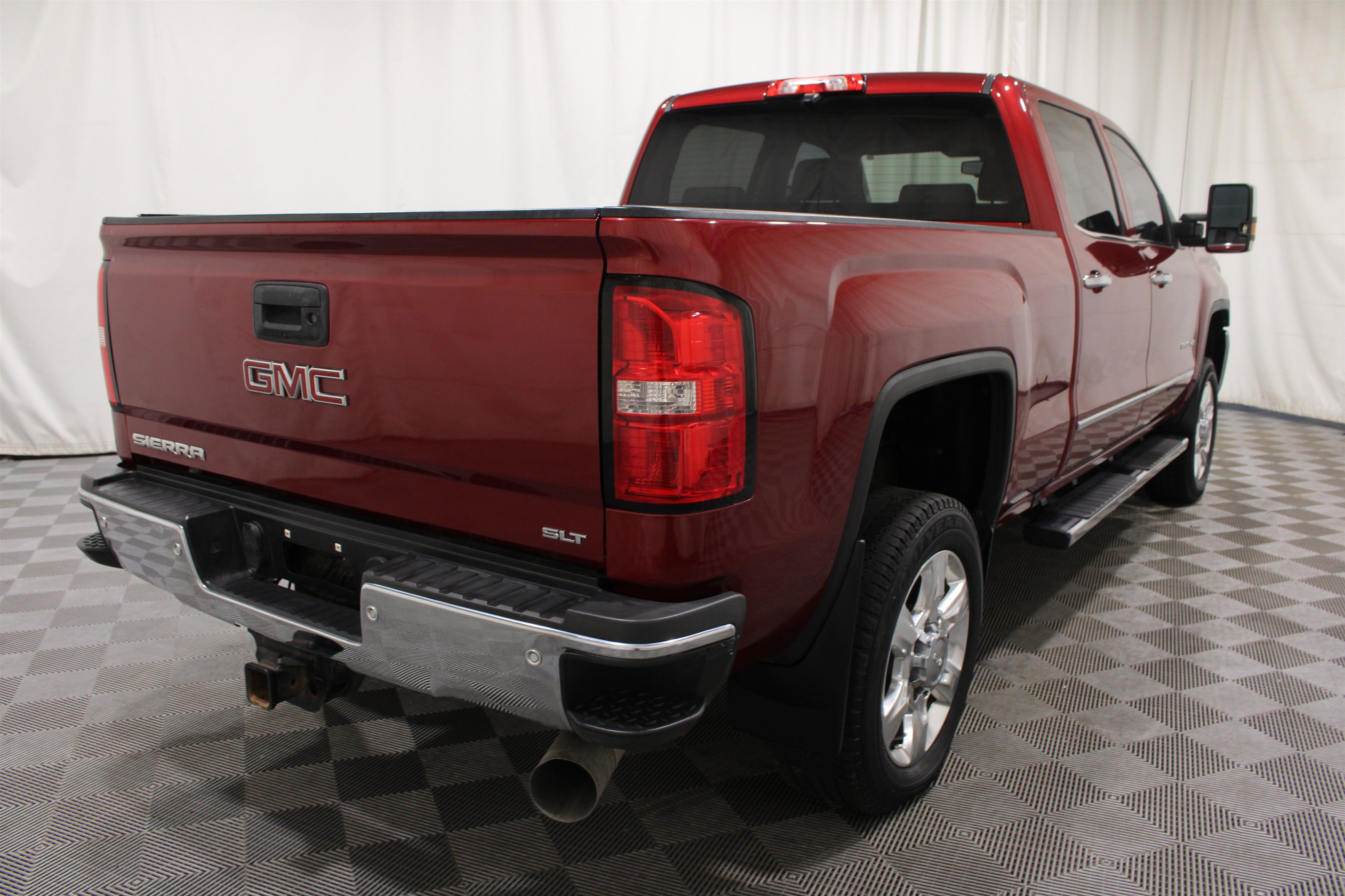 Used 2018 GMC Sierra 2500 SLT w/ Duramax Plus Package AWD/4WD image 29