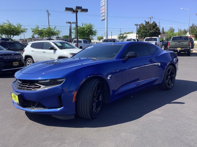 Used 2022 Chevrolet Camaro LT RWD image 5
