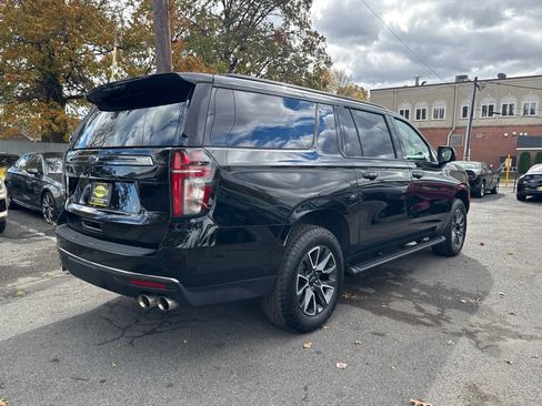 Used 2022 Chevrolet Suburban Z71 w/ Z71 Off-Road Package image 16